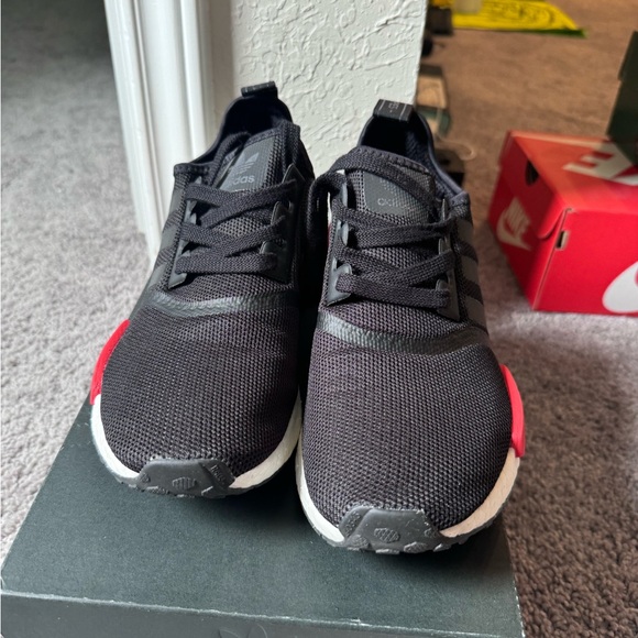 Adidas nmd r1 boost foot locker exclusive sz 8 - Picture 4 of 9